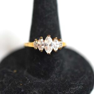 Vintage 60's Gold Tone 5 Cut Glass Stones Size 8 Gently Worn Ring